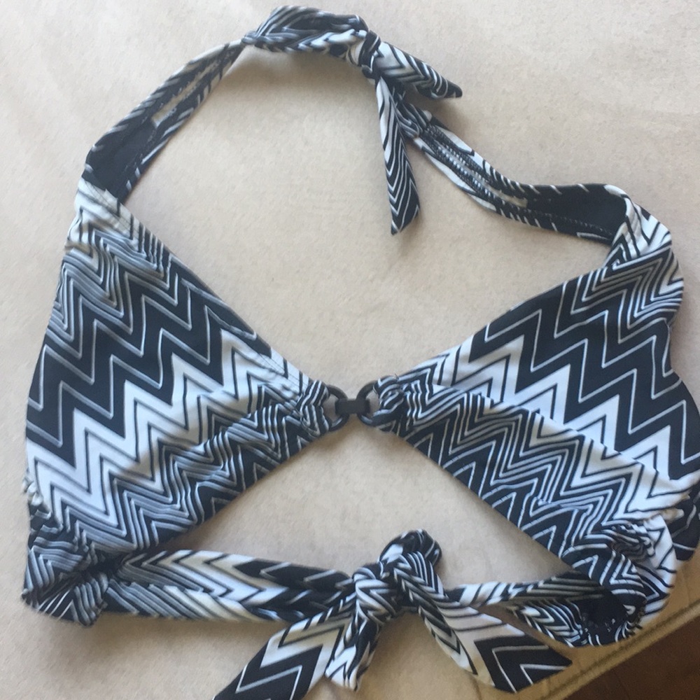 Old navy bathing suit top and bottom